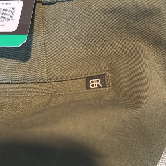 Banana Republic Ladies' Slim-Straight Capri Pant Olive night color - Picture 6 of 12